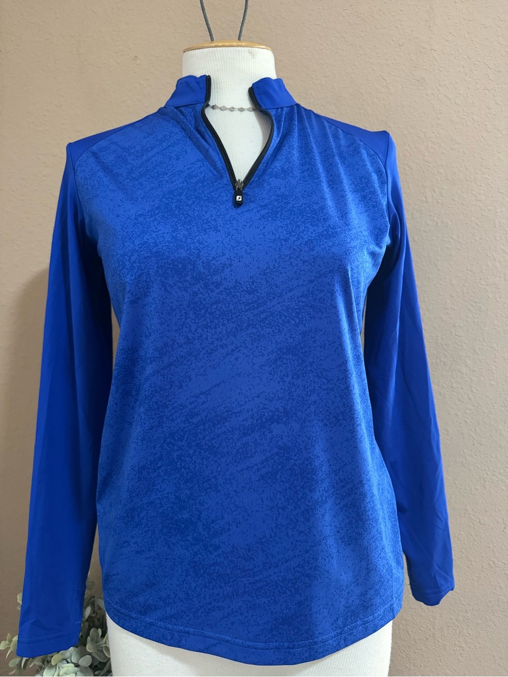 FootJoy Women's Blue Quarter-Zip Performance Pullover - Golf Long sleeve